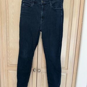 MOTHER Black Skinny Jeans — Dark Wash High-Rise